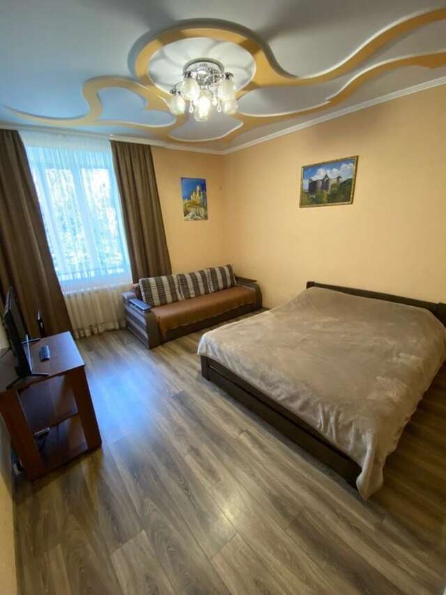 Апартаменты Petropavlivska apartment Каменец-Подольский-5